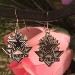 🔥ON SALE🔥3/$30🔥 💖 LA Design💖Handmade Earrings